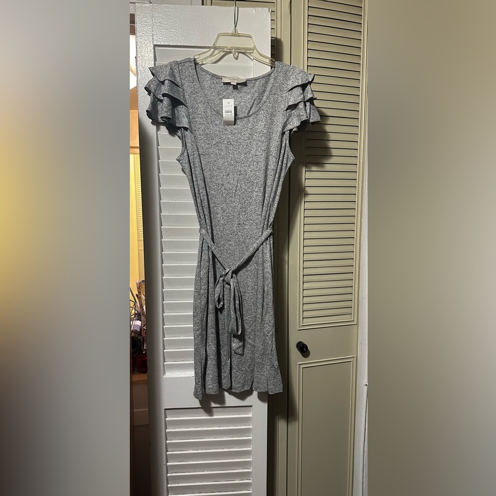Loft tiered flutter shirt dress w/belt